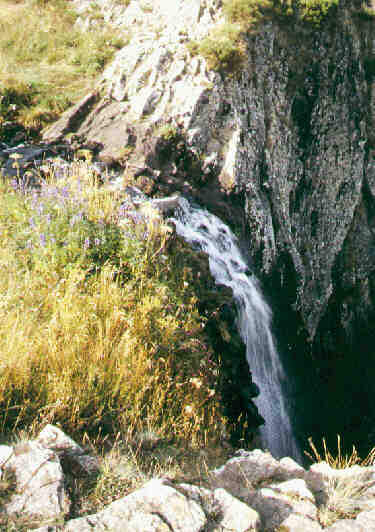 la cascade de déroc en lozère